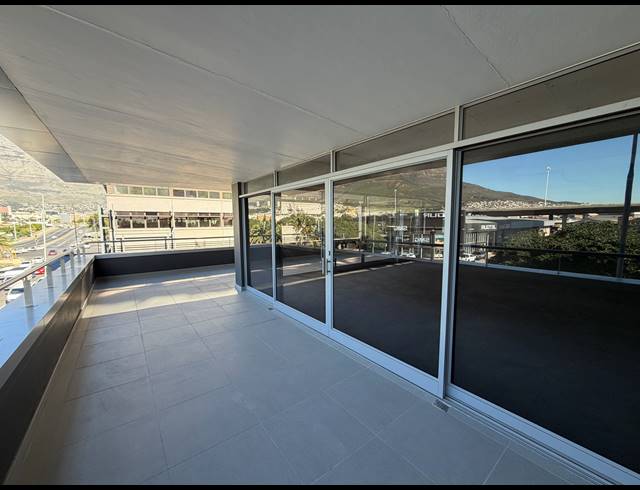 1,218M² BUILDING TO LET IN FORESHORE